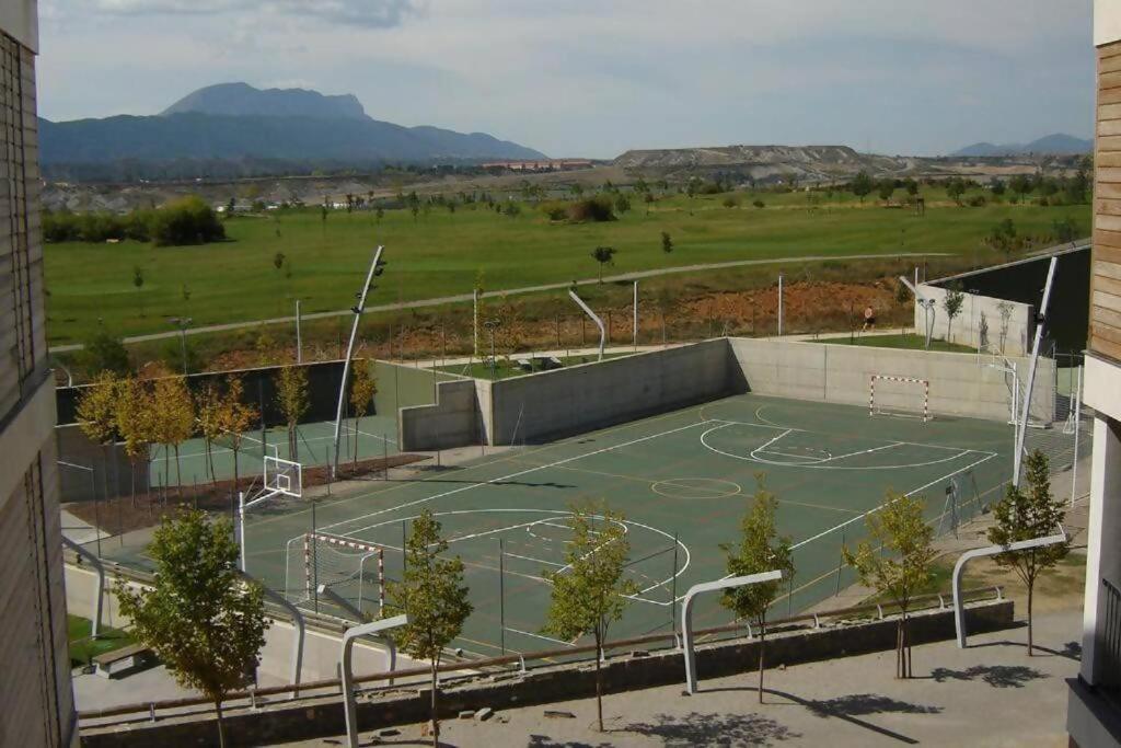 Precioso Apartamento Campo Golf Huesca Dış mekan fotoğraf